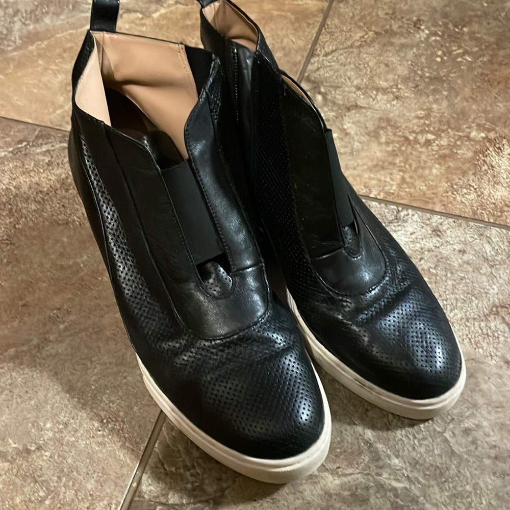 Black boots